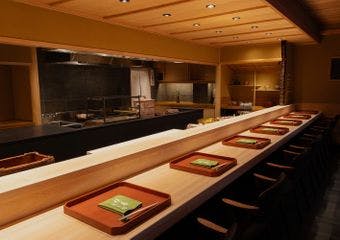 千葉駅近くの隠れ家で、四季折々の贅沢な和食を静かな空間で楽しむ