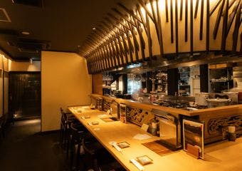 昭和の趣と和モダンが融合した特別な空間で、厳選黒毛和牛の贅沢な味わいを堪能