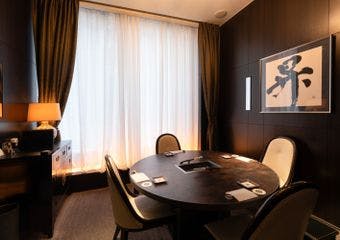 豪華な空間で極上の焼肉を心ゆくまで堪能できる贅沢なひととき