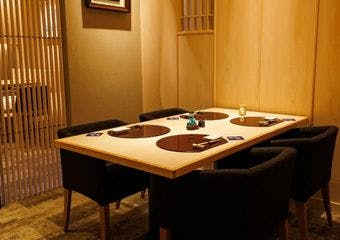 古き良き江戸前寿司と四季の彩りを、華月で心ゆくまで楽しむひととき