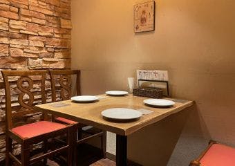 貿易の街、横浜馬車道で味わう、イタリアを感じる本格派ピッツァ。