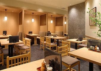 新橋で江戸前うなぎを堪能 歴史が紡ぐ秘伝の味を個室でゆっくりと
