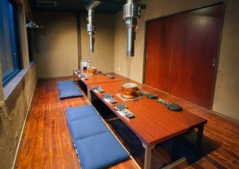 プロの目利きが選んだ極上の赤身肉を心ゆくまで堪能する贅沢なひとときを