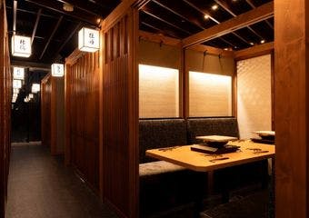 落ち着いた個室で堪能する旬の和食、特別な時間を贅沢に