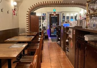 広尾駅から徒歩1分で味わう南イタリアの本格派料理と職人技のピッツァ