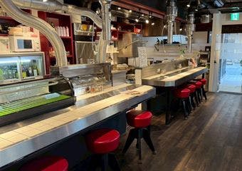 国産ラム肉が主役のジンギスカンを堪能できる、三宮駅近くの隠れ家レストラン