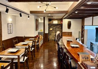 伊賀牛の豊かな風味をリーズナブルに、特別な夜に彩りを添える一皿を