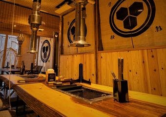 焼しゃぶの奥深さを感じる箕面初の専門店で、厳選黒毛和牛と炊きたてご飯を心ゆくまで堪能