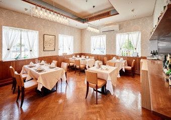 ビストロ＆炭焼ステーキ照葉樹