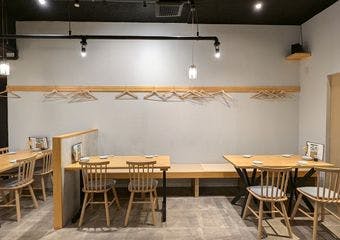 新鮮な海の幸を生簀から、その場で味わう特別なひととき