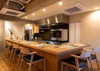 千里山の静けさの中で、心温まるフレンチの小さな楽園