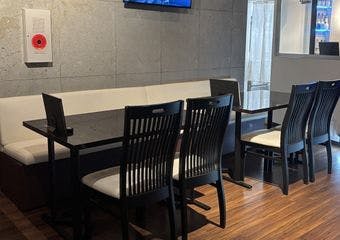 上質な和牛を目の前でシェフが焼く瞬間を愉しむ贅沢なひとときをお届けします。