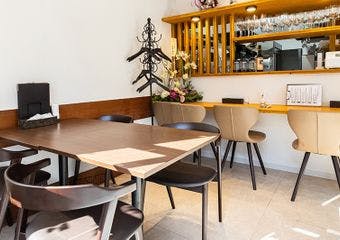 淡路牛と炭とワイン パパーレ