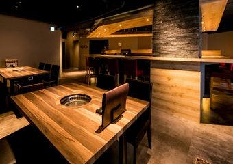 【個室完備】A4,A5国産黒毛和牛焼肉を堪能　デートや接待で最適な空間