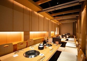 贅沢なひとときを、A5ランク仙台牛と共に楽しむ至福の焼肉体験