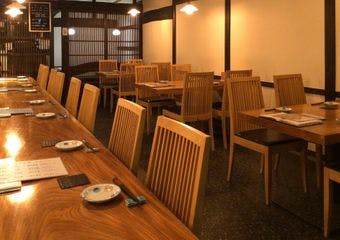 新橋から徒歩5分、日比谷で貝料理と日本酒の絶妙なマリアージュを満喫