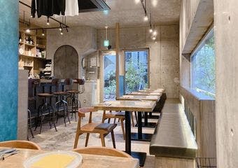 旬の味とワインで日常を軽やかに彩る食卓