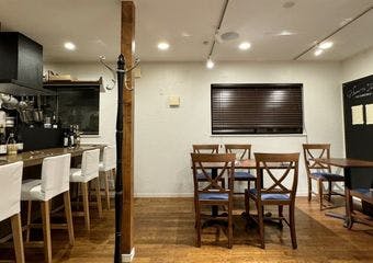 鎌倉駅西口2分で世界旅行気分 ワインと共に味わう西洋料理のひととき