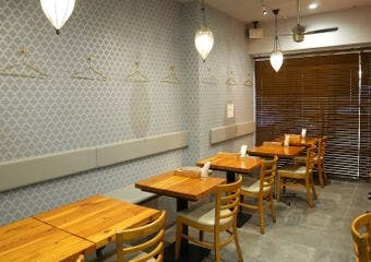 三宮駅から徒歩3分、A5ランク神戸牛を心ゆくまで楽しむ老舗レストラン