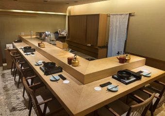 厳選A5ランク黒毛和牛と伝統の南部鉄器が織り成す極上すき焼き体験