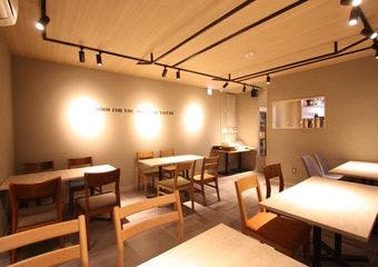 自社農園の新鮮野菜を使用したフレッシュな味わいをお楽しみ下さい。