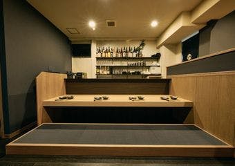 じっくり煮込んだ特製味噌スープで味わう国産牛もつ鍋の至福を堪能