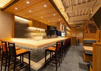 豊洲直送の新鮮寿司と軽やか天ぷらが楽しめる赤羽の隠れ家和食店