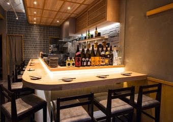 職人の技と赤酢の魔法が織り成す新感覚寿司居酒屋で特別なひとときを