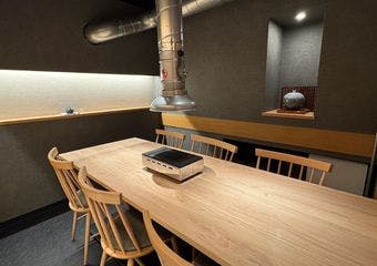 高槻市駅近で味わえる、黒毛和牛の雌牛の希少部位と国産ホルモンの贅沢なひととき