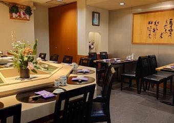 すすきの駅3分、季節の味わいを堪能する寿司の名店で特別な時間を