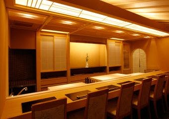 銀座の静寂に佇む奥田の味、四季を映し出す一皿が心を満たす