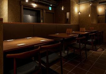 名古屋の隠れ家で堪能する博多の味わいと炭火の香りに包まれる夜