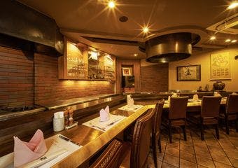 京都祇園の老舗が織りなす、熟成黒毛和牛の極上鉄板焼きで至福のひとときを