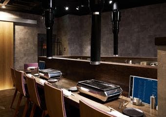地下の隠れ家でS級のお肉を満喫し、贅沢なひとときを心ゆくまで堪能