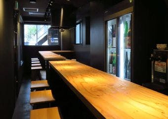 愛媛産真鯛を贅沢に使用した鯛めしとおでんを、厳選日本酒で味わう大人の隠れ家
