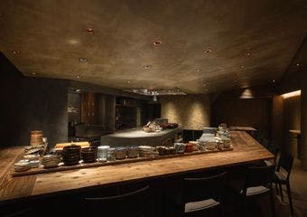 勝手口から入る、秘密の和食居酒屋