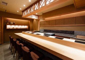 銀座で味わう極上の鮪、大人のためのあたたかな隠れ家。