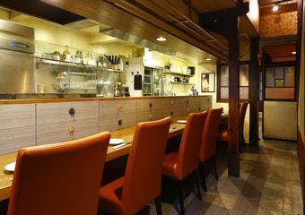 炭火焼鳥しげ 泉店の画像