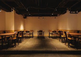 100種以上のワインと創作イタリアンを楽しむワインバル
【完全個室完備】接待や会食、デートにもおすすめの一軒