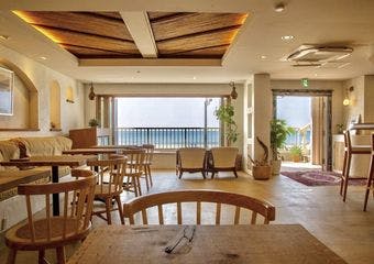 産地直送の国産生牡蠣と近海で獲れた新鮮魚介を味わう本格イタリアン
