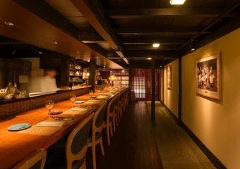 季節の恵みを一皿に、東茶屋街で味わう至福のフレンチ