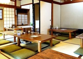 歴史ある京古民家で味わう権太呂鍋と生湯葉。観光の余韻と共に心温まるひとときを