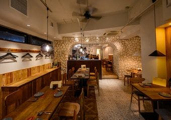 三軒茶屋で味わう炭火焼と本格イタリア料理
デートや記念日にもおすすめの一軒