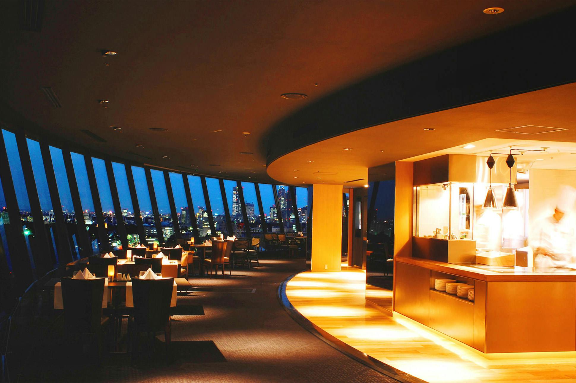 VIEW �� DINING THE Sky�^�z�e���j���[�I�[�^�j