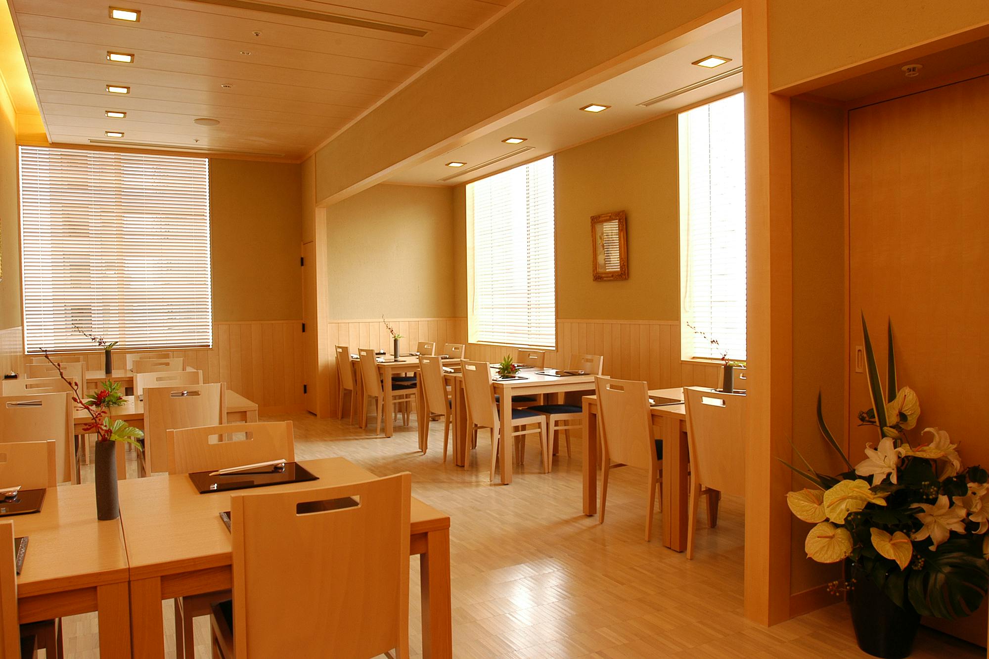 笉��� �z�e�������g�� ���E�X�[�����