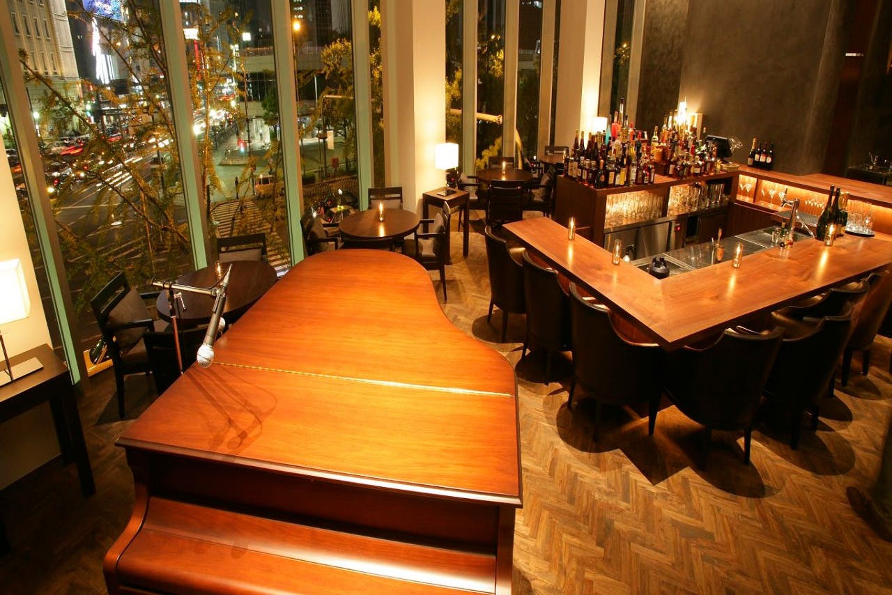 Salvatore �~�c�^The BAR �~�c�i2F�j