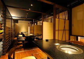 祇をん焼肉 茂 ギオン ヤキニク シゲ 祇園 焼肉 一休 Comレストラン