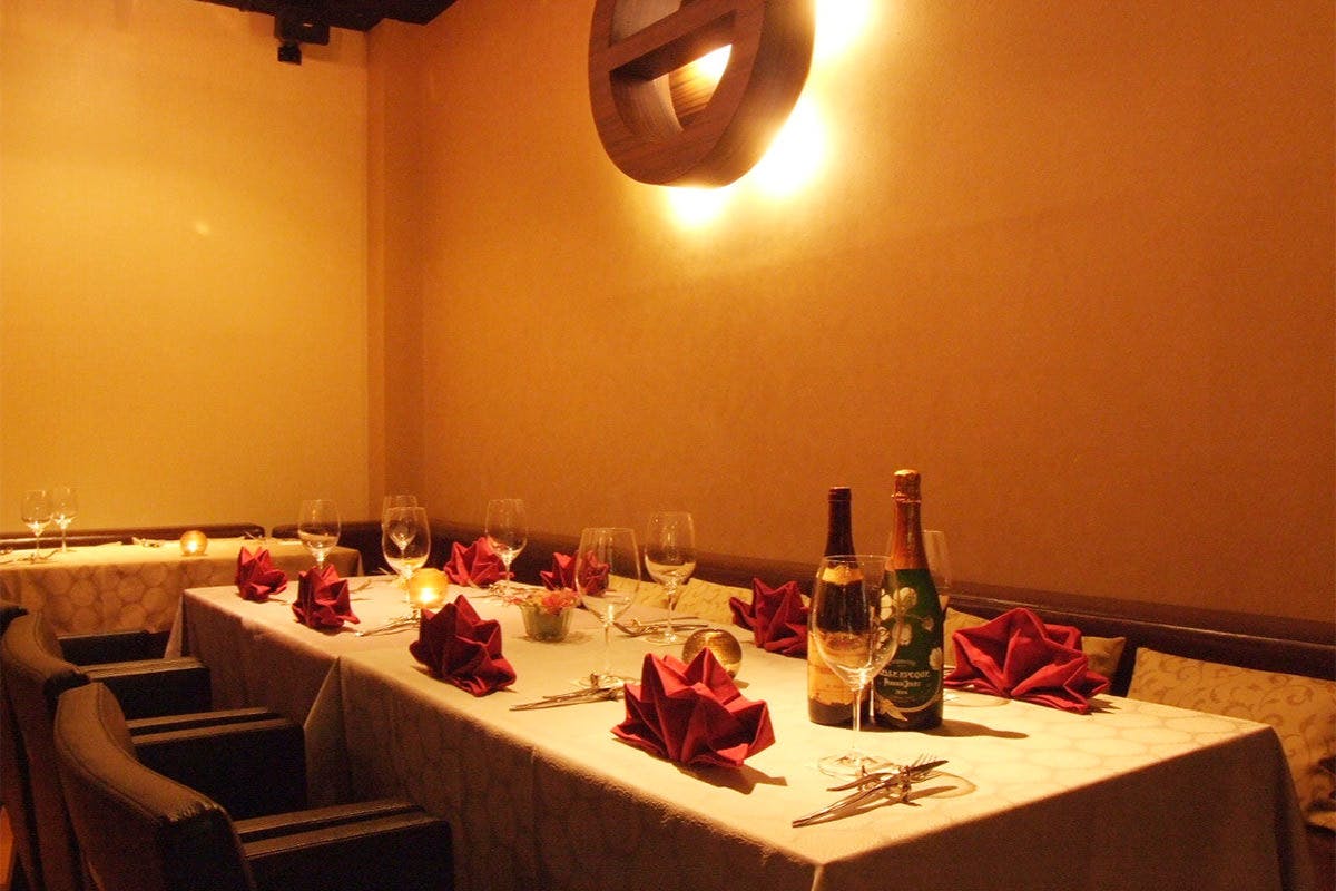 Vintage with Restaurant