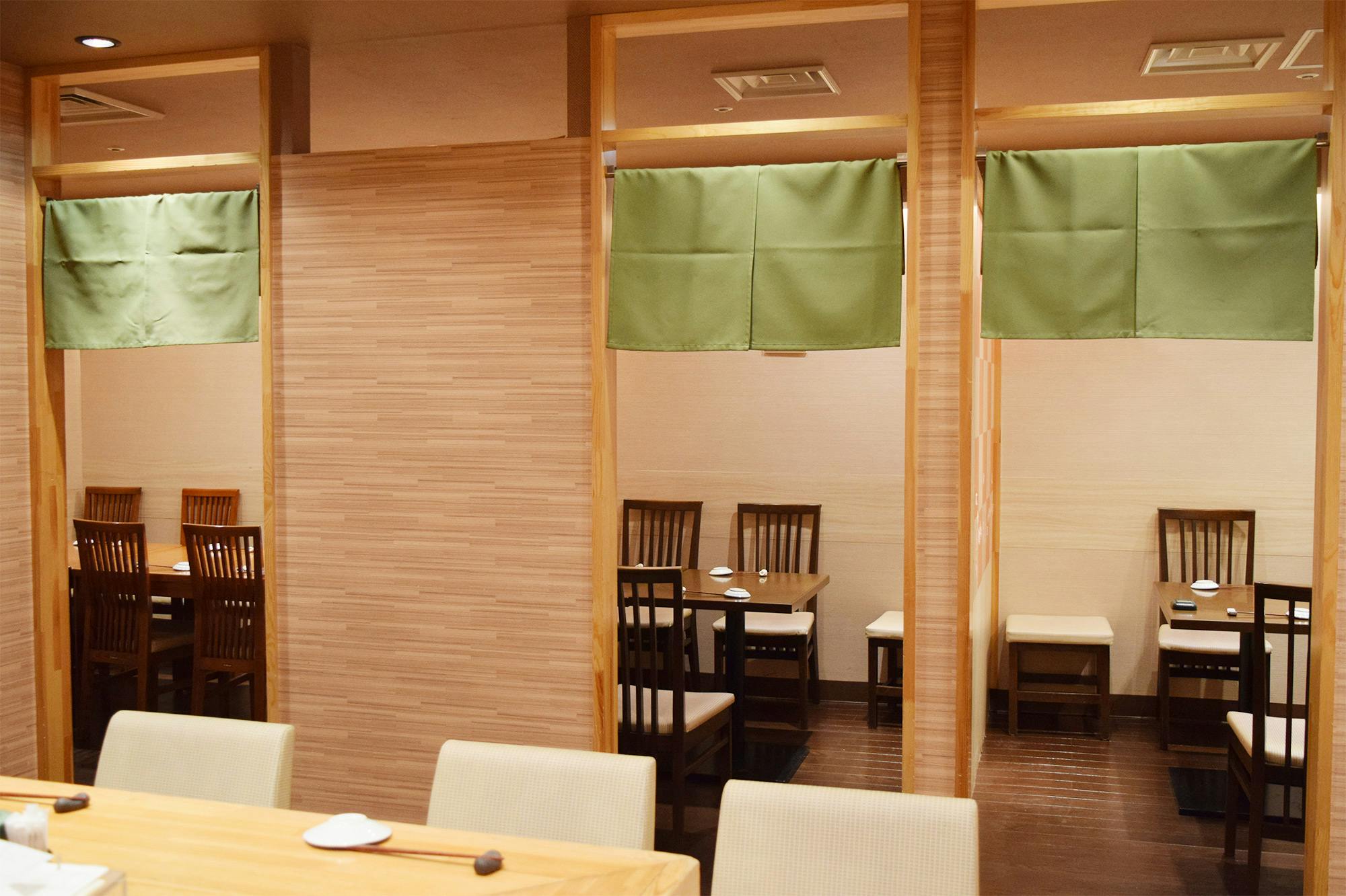 �������̊��� ���ۃr���X