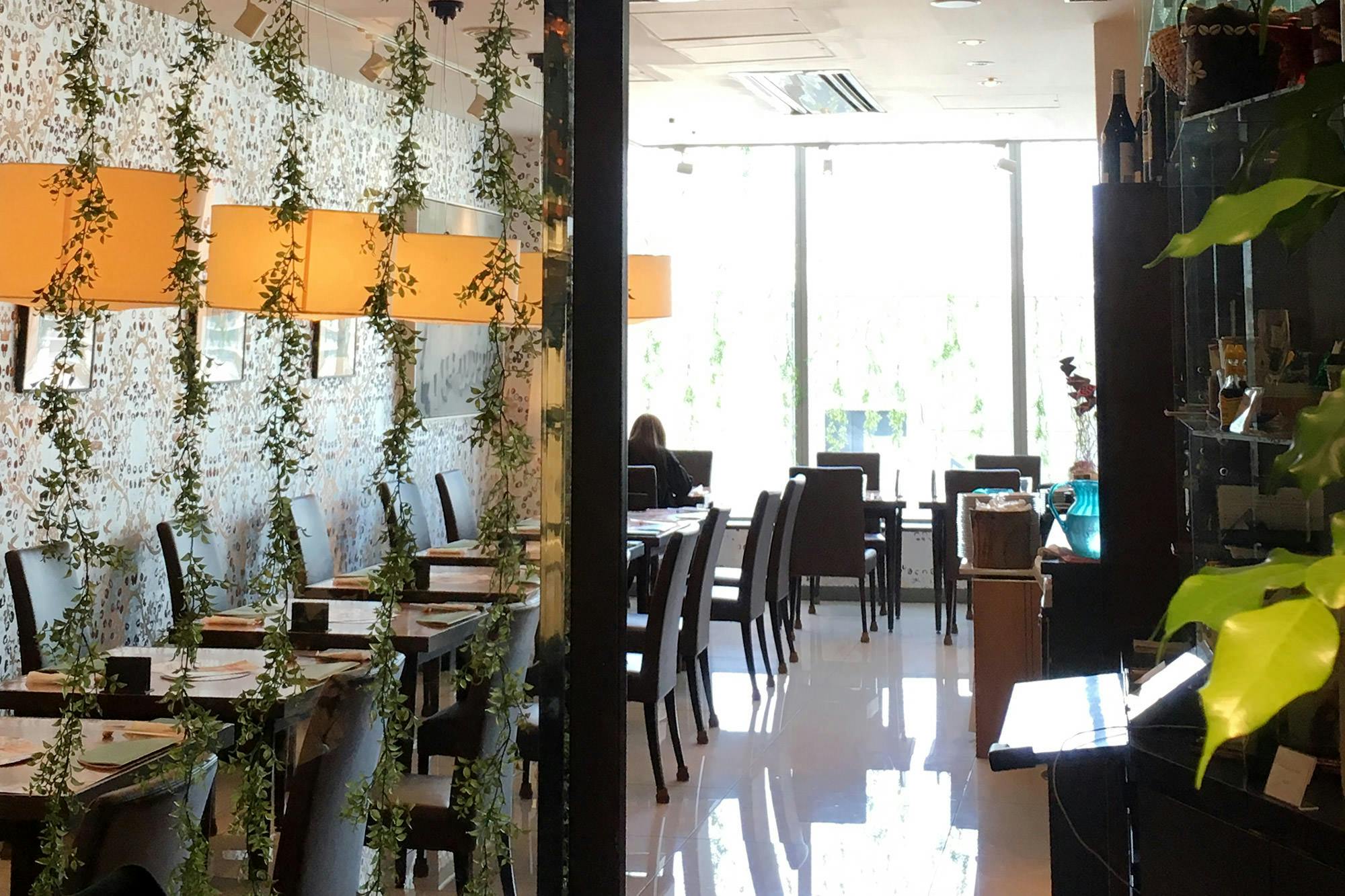 ���F�g�i���E�A���X����}���j�G�Q�[�g1�X